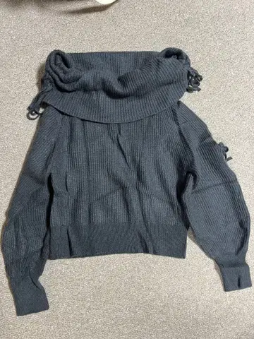 [ FRAY.ID ] 리본 오프숄더 니트