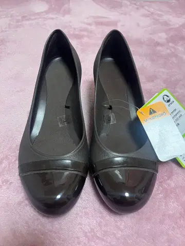 새상품 택 포함 crocs 펌프스 웨지솔 W8 24cm 우천 겸용