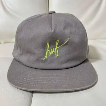 HUF 스냅백 캡 로고