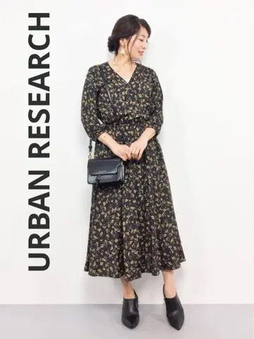 URBAN RESEARCH 레트로 플라워 카슈쿨 원피스 블랙
