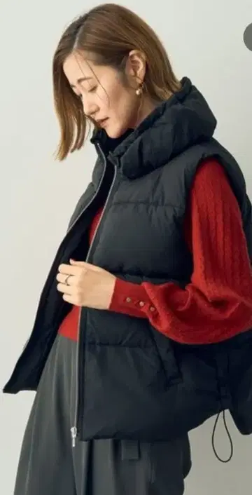 미사용 새상품 YECCA VECCA 충전솜 드로스트 베스트