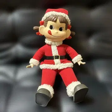 앉아있는 페코짱 산타클로스 크리스마스 쇼와 레트로