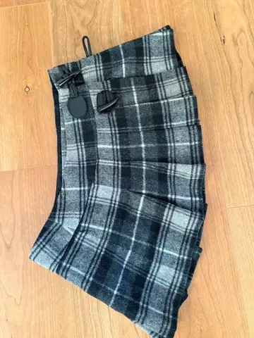 Y2K 헤이세이 갸루 EGOIST 체크 무늬 플리츠 스커트 그레이 계열