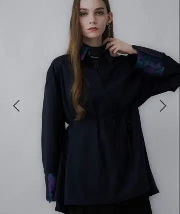 HARE 이소자이 스키퍼 셔츠 네이비