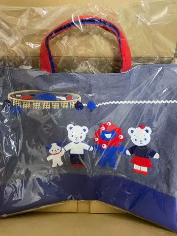 미개봉 새상품 familiar 미야쿠미야쿠 만박 파미리아 토트백