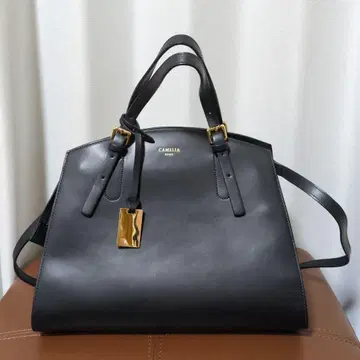 CAMELIA ROMA 블랙 가죽 숄더백 핸드백