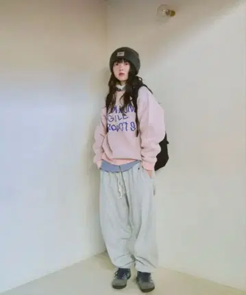 common gull products. 로고 니트 스웨터