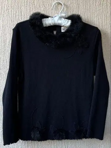 Bel Paci  보아 긴팔 니트 꽃 모티브 블랙 M