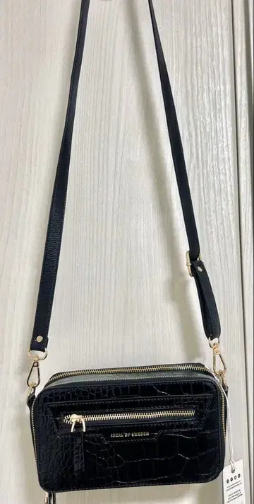 IDEAL OF SWEDEN 크로커다일풍 숄더백