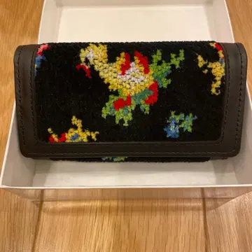 페이러 하이디 키케이스 블랙