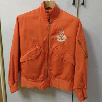 오렌지 엠블럼 숏 자켓