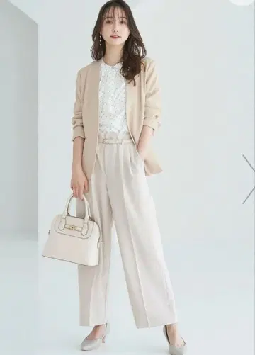 새상품급 UV컷 / 수분 흡수 속건성 스마트 뷰티 스트레치 노카라 자켓