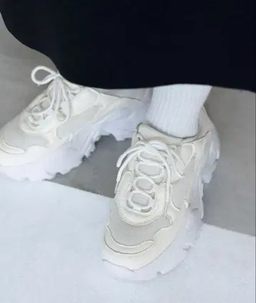 LEPSIM 통굽 스니커즈 화이트