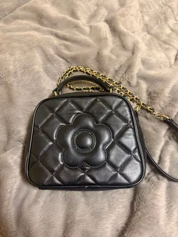 마리콴트 숄더백