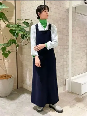 갸루리이비 울 개버딘 점퍼 스커트