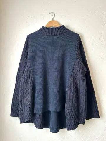 빔즈 니트 스웨터 하이넥 케이블 짜임 네이비