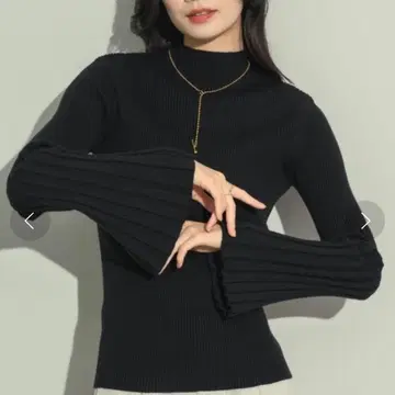 NEUNA 변칙 플레어 슬리브 리브 니트탑 블랙 스웨터 블랙