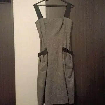 FOXEY 가을 겨울용 그레이 원피스 사이드 포켓 포함