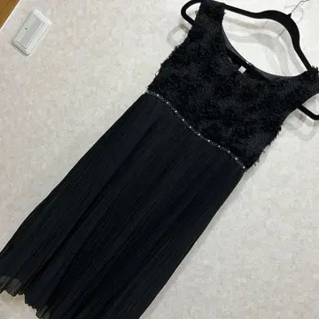 ketty 블랙 드레스 사이즈 2 비쥬 포함