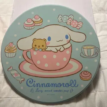 [ 새상품 ] Sanrio 접이식 테이블 시나몬