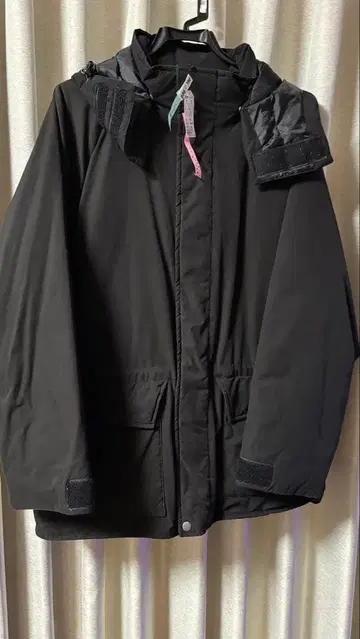 coen 블랙 다운 자켓 탈부착 후드 부착