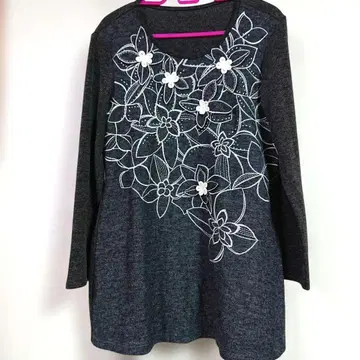 새상품급 꽃무늬 자수 긴팔 튜닉 M~L 사이즈