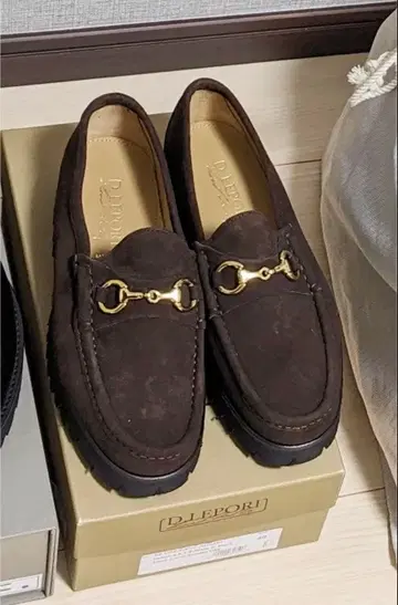 D.LEPORI 브라운 스웨이드 로퍼