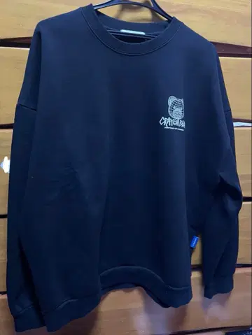 Another in Seoul 한국 브랜드 맨투맨