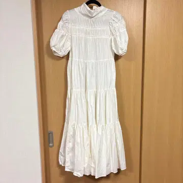 SNIDEL 반팔 티어드 원피스 화이트 사이즈 0