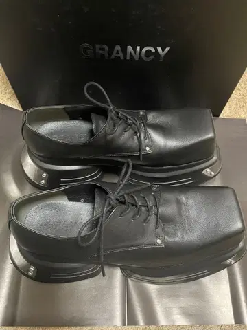 GRANCY 가죽 신발