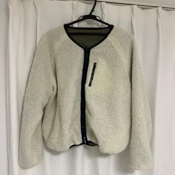 크림색 보아 플리스 자켓