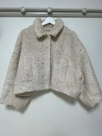 SNIDEL 베이지 보아 자켓 숏