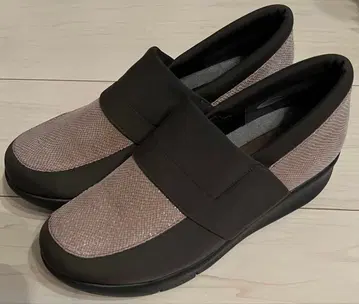 미스쿄코 통굽 가죽 x 신축성 나일론 컴포트 슬립온