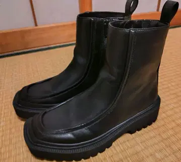 로리즈팜 사이드 고어 부츠 블랙 통굽 L 사이즈