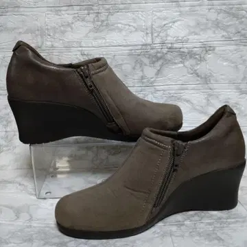 아카이시 사이드 지퍼 숏부츠 그레이지 스웨이드 느낌