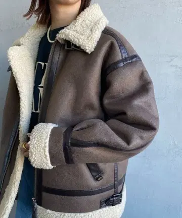 ALPHA INDUSTRIES B-3 FAKE MOUTON JACKET