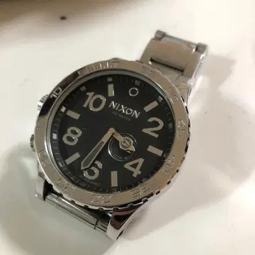 NIXON 쿼츠 손목시계 51-30 배터리 방전