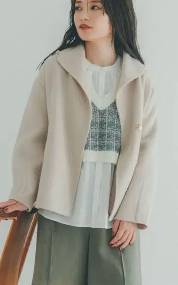 COHINA 라이트 울 숏 리버 코트 short 베이지