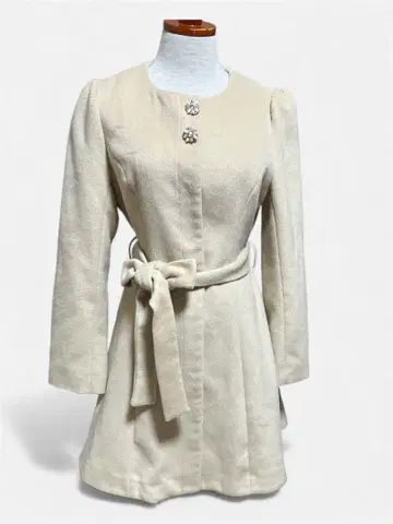 MIIA 베이지 허리 벨트 롱 코트