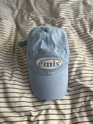 emis 라이트 블루 캡
