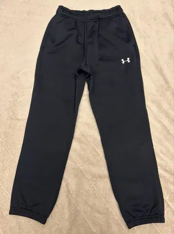 택 포함 새상품 Under Armour 블랙 조거 팬츠