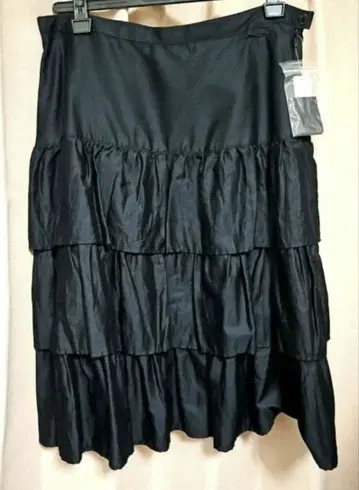 agnes b. 캉캉 스커트