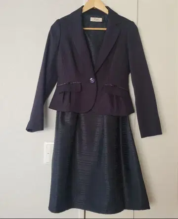 [Krone] 세레모니 수트 3세트