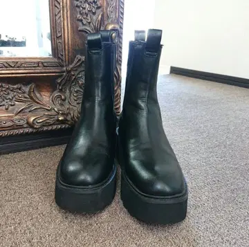 주말 가격 인하 새상품급 찰스앤키스, 사이드 고어 부츠 블랙 통굽