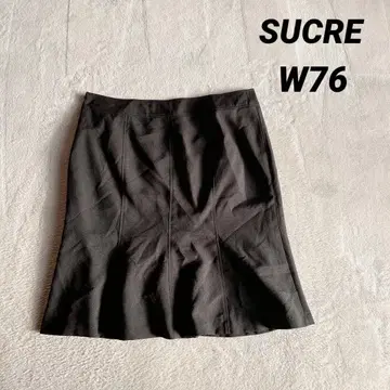 새상품급 [슈크르] 무릎 기장 플레어 스커트 (W76) 블랙 심플 빅