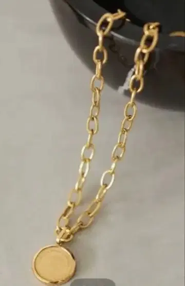 Plage 가브리엘 아르티가스 별주 BABY LEG COIN 목걸이