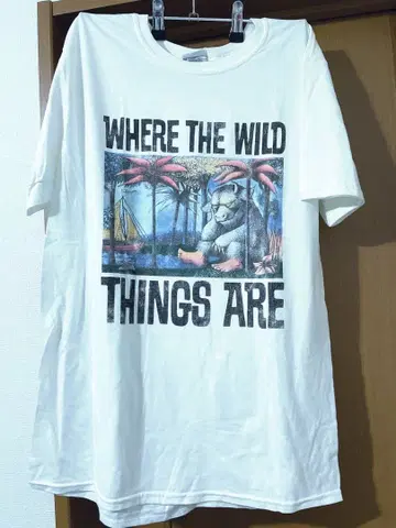 [ 새상품 레어 ] 괴물들이 사는 나라 T셔츠