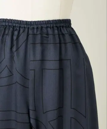 conte 모노그램 이지 팬츠