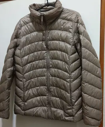 UNIQLO 베이지 다운 자켓