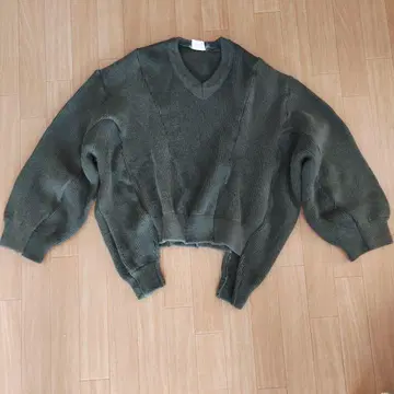 군용품 리메이크 스웨터